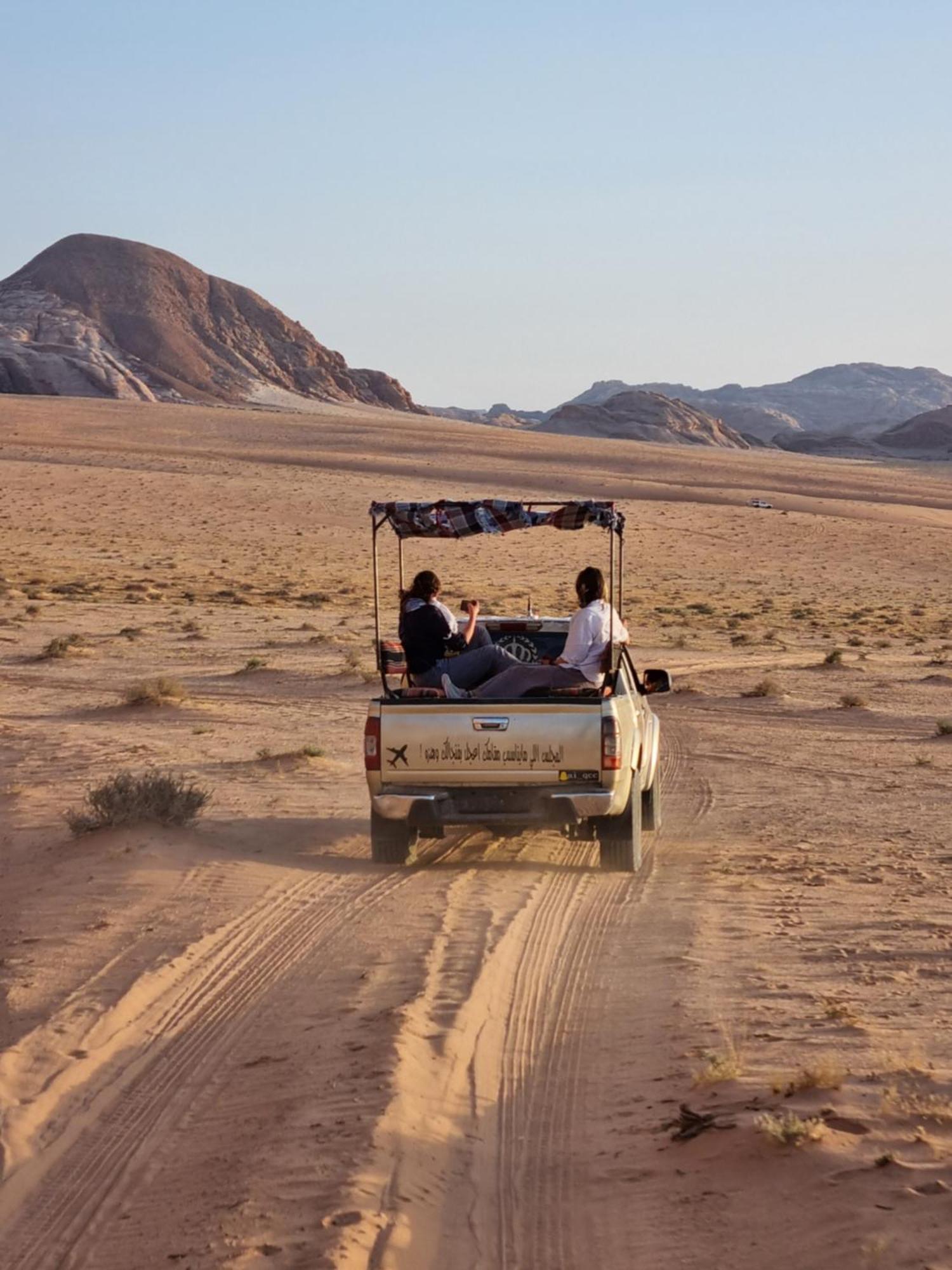 Wadi Rum Desert Heart Camp Extérieur photo