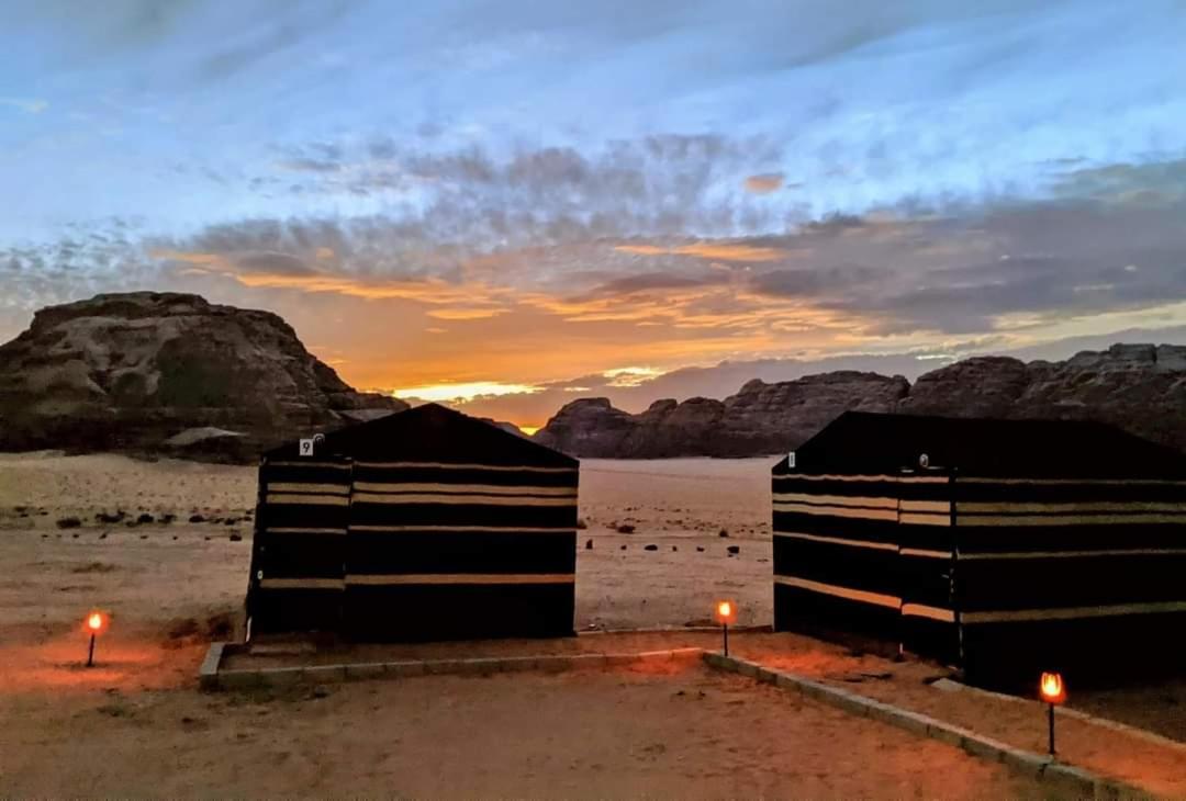 Wadi Rum Desert Heart Camp Extérieur photo